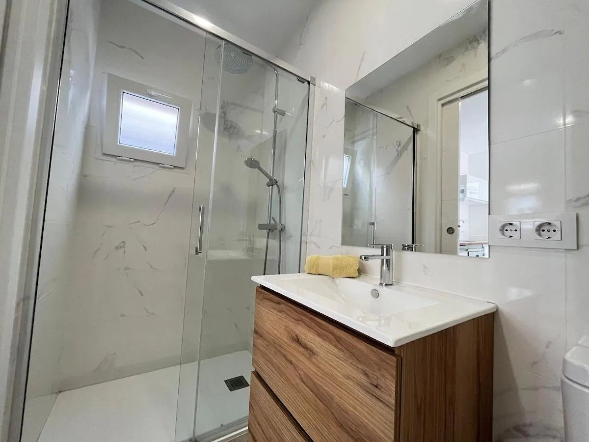 Beautiful Renovated Studio Castelldefels Apartment